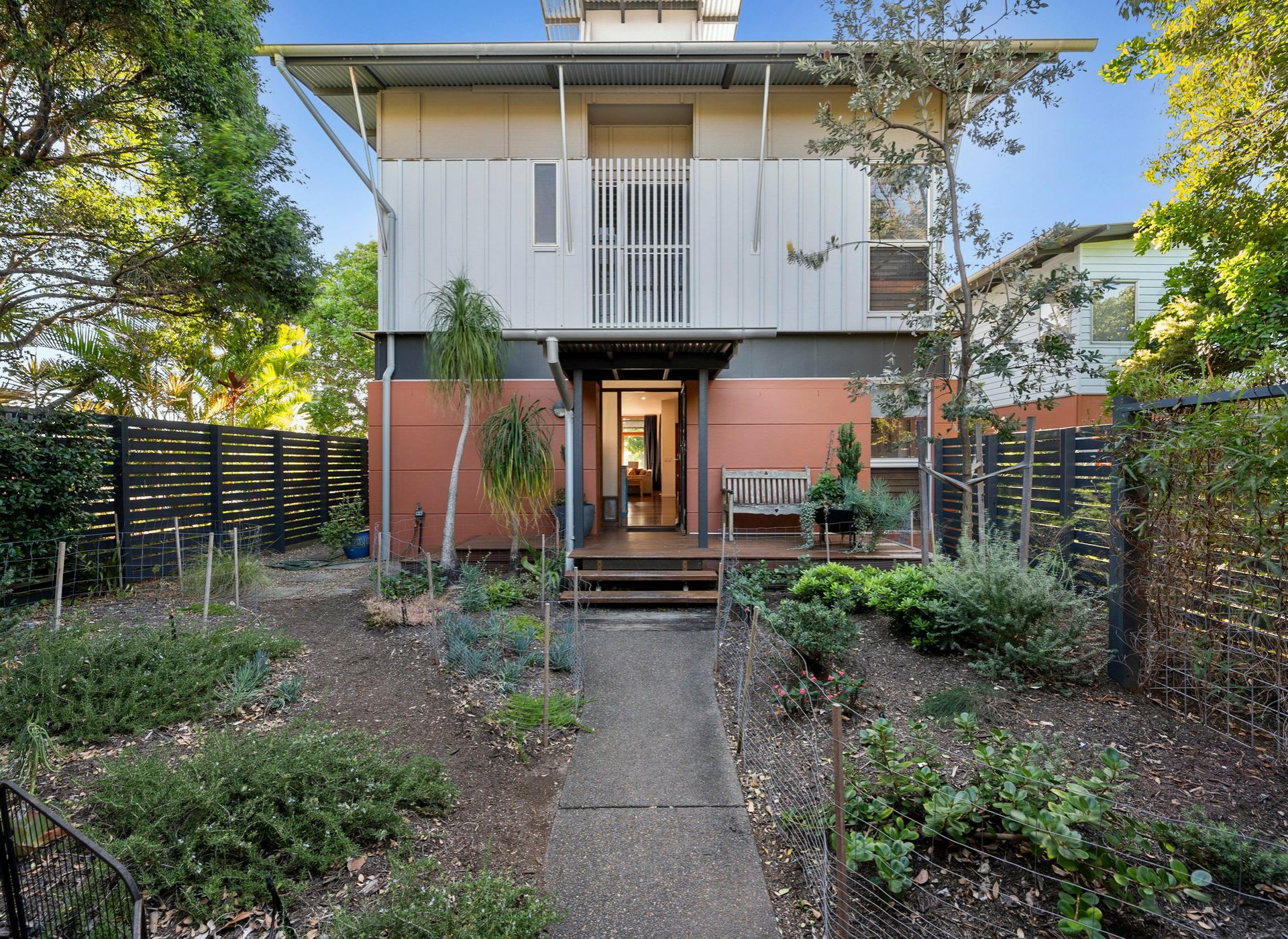 40/80 North Shore Road, TWIN WATERS
