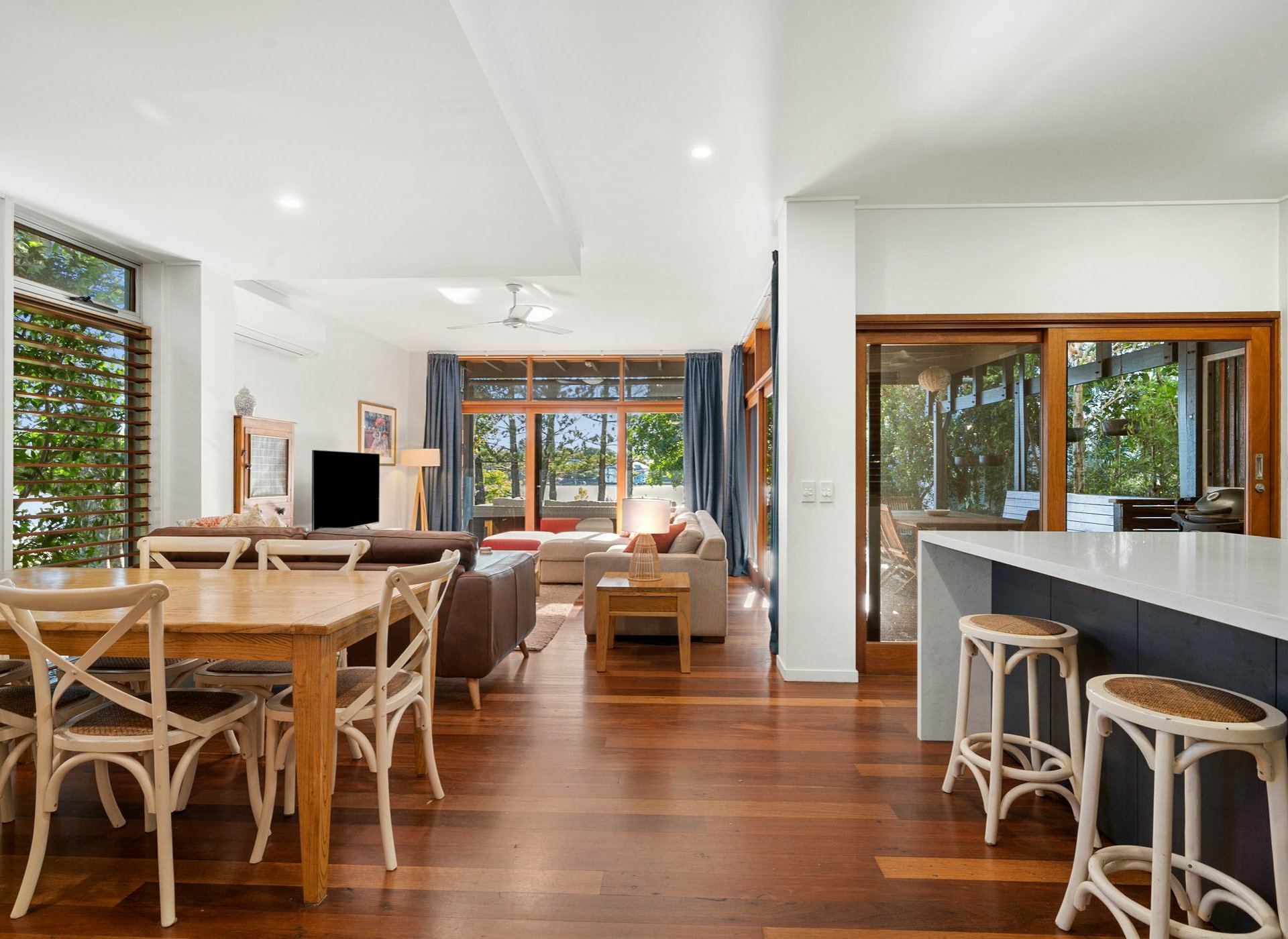 40/80 North Shore Road, TWIN WATERS