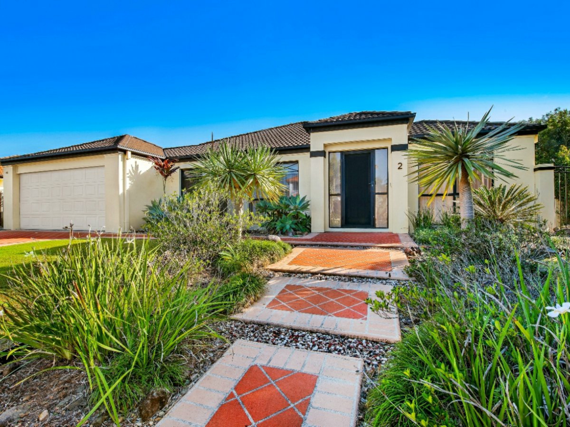 2 Fantail Place Twin Waters QLD Property Details LJ Hooker