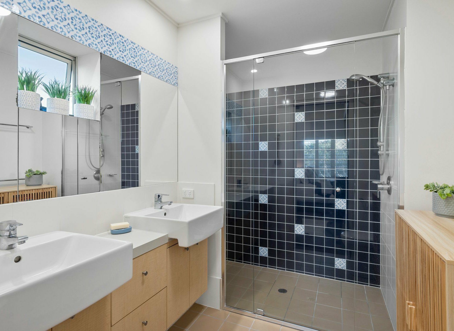 151/80 North Shore Road, TWIN WATERS