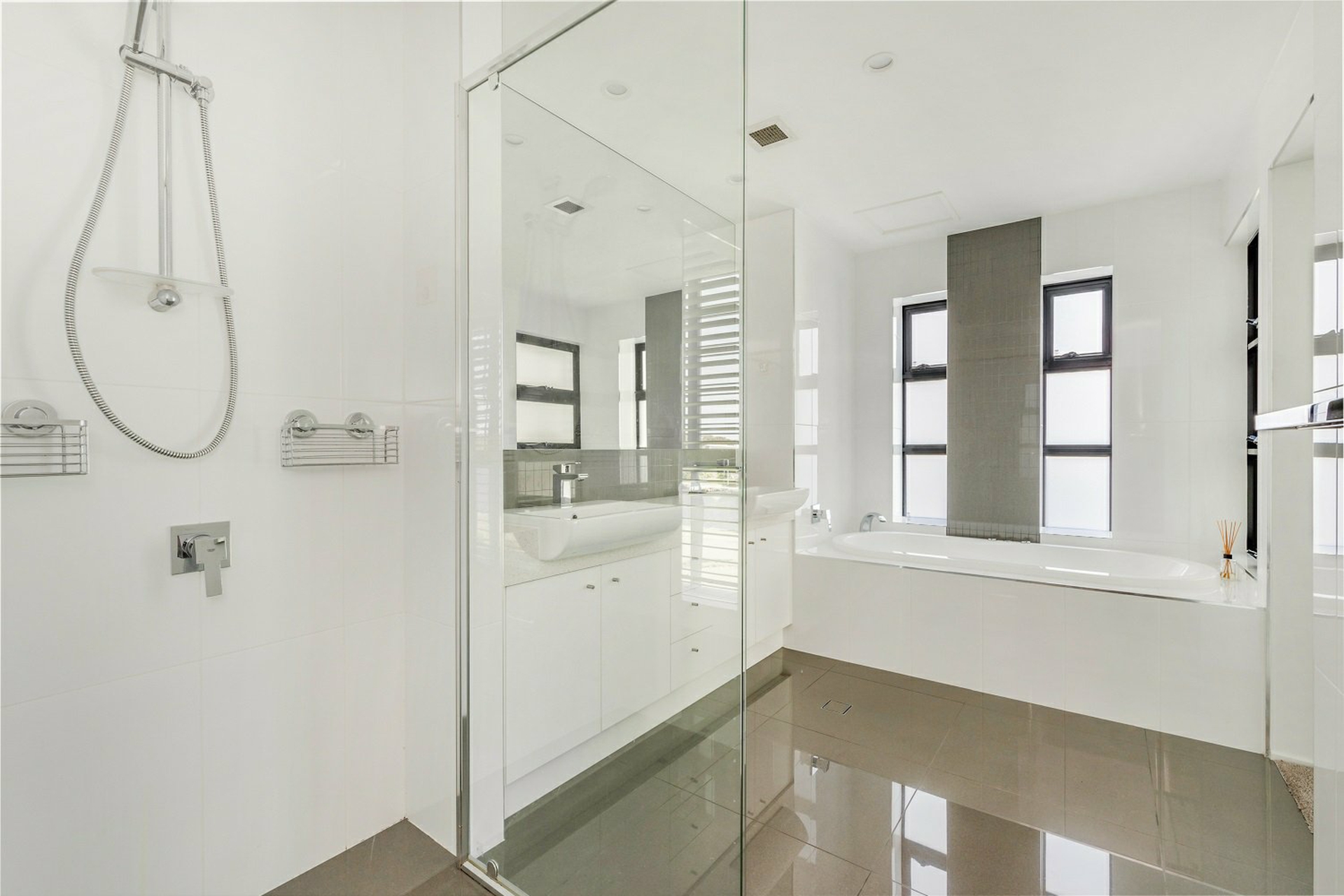 42/20 Baywater Drive, TWIN WATERS