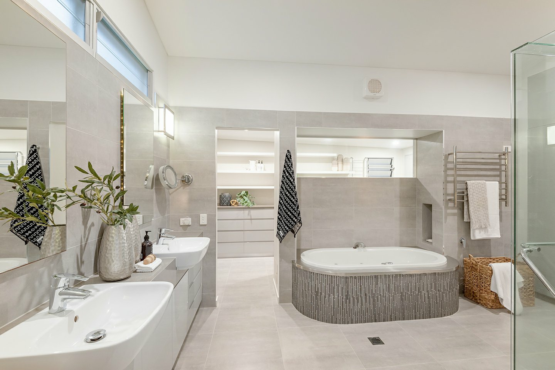 3 Tamarind Place, TWIN WATERS