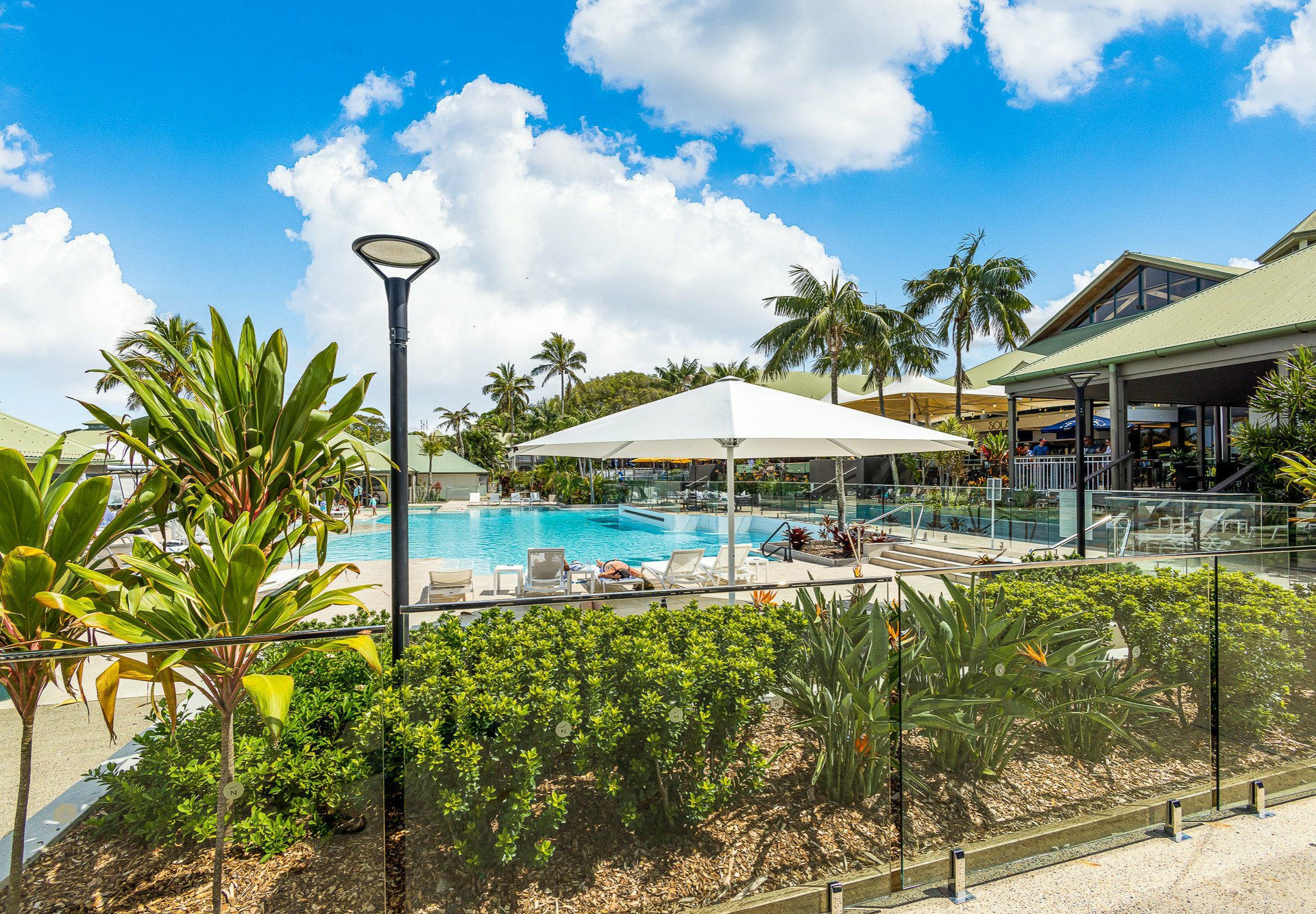 132/80 North Shore Road, TWIN WATERS