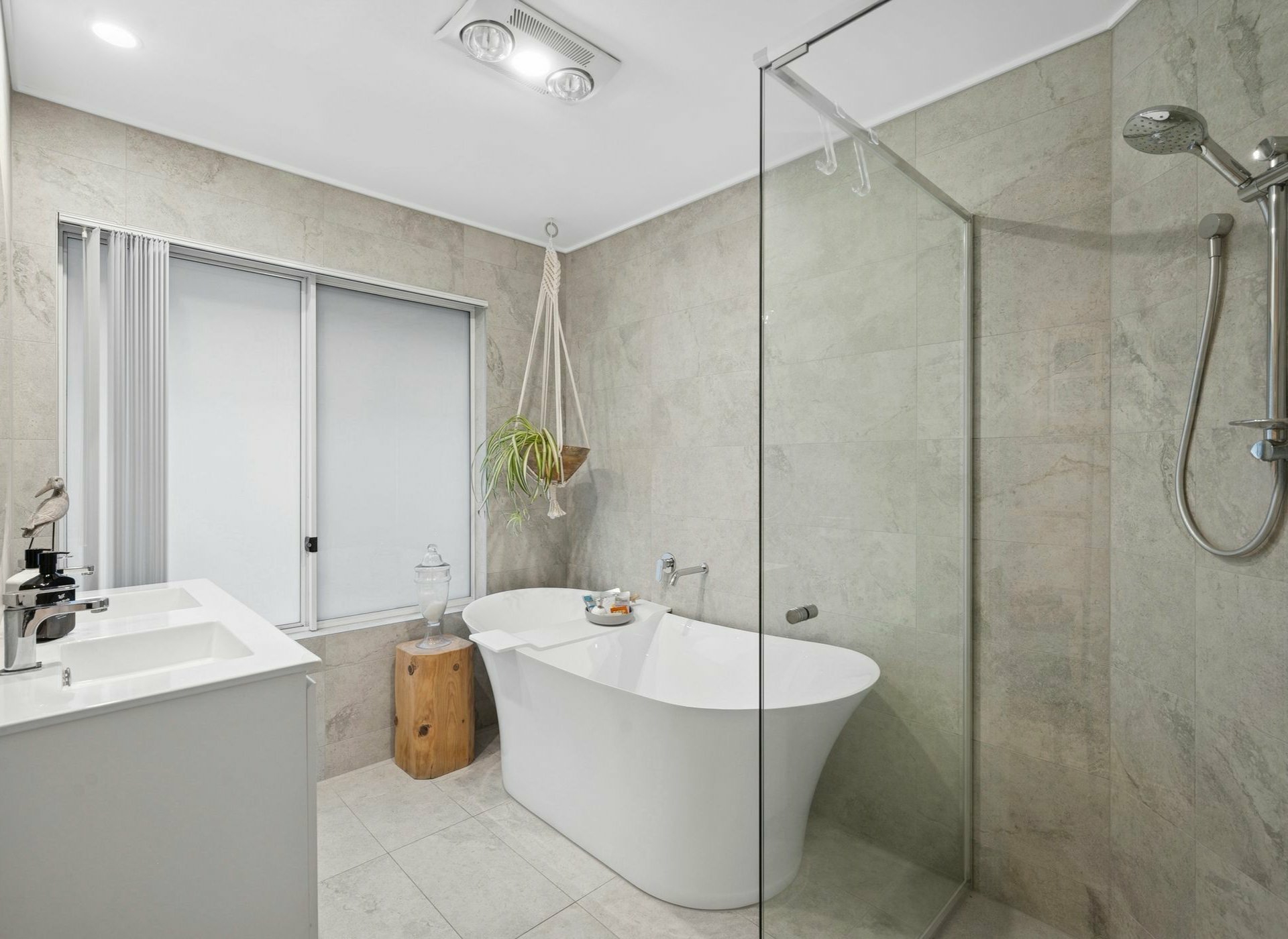 20 Sunview Drive, TWIN WATERS