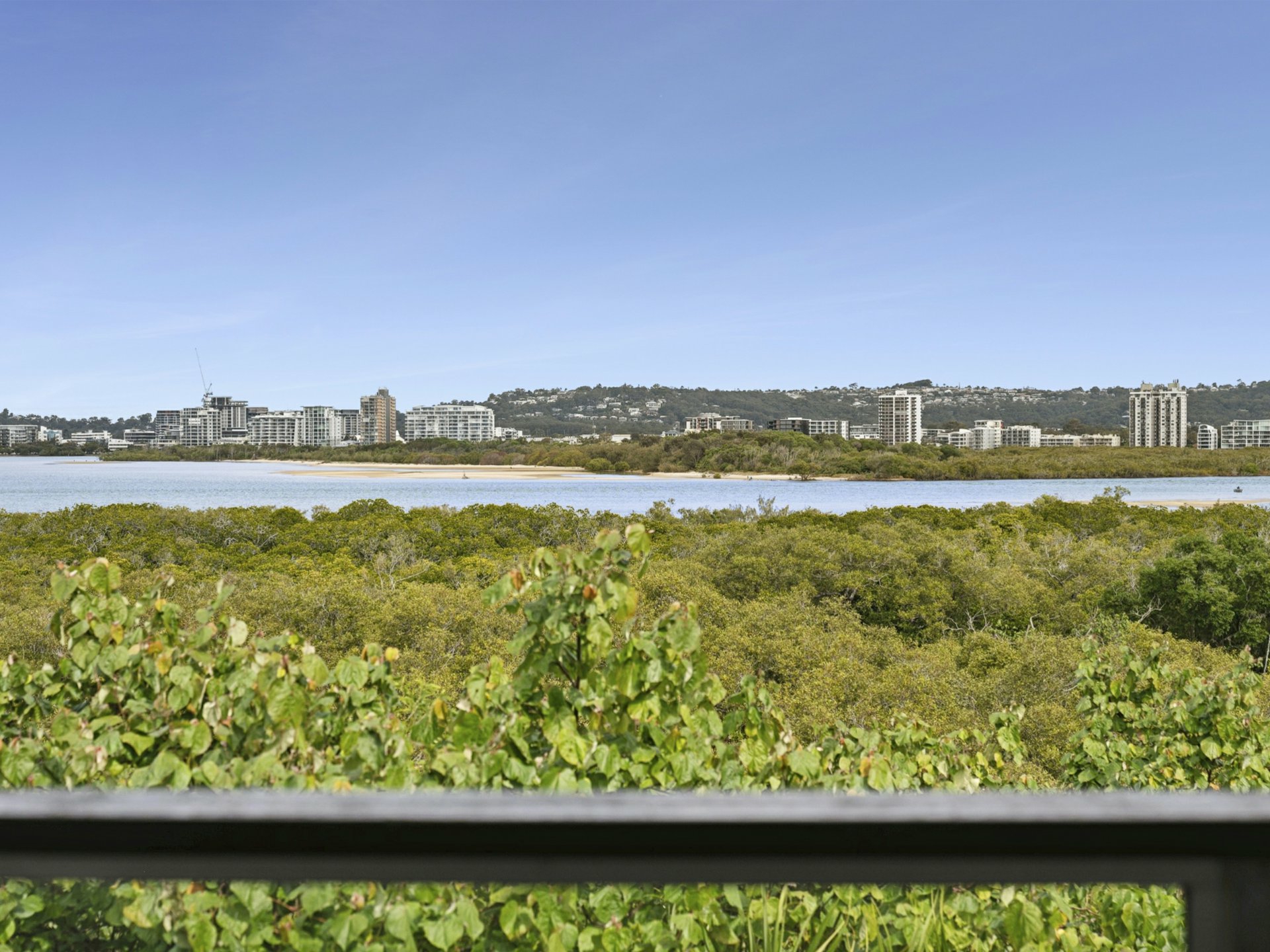 107/80 North Shore Road, TWIN WATERS