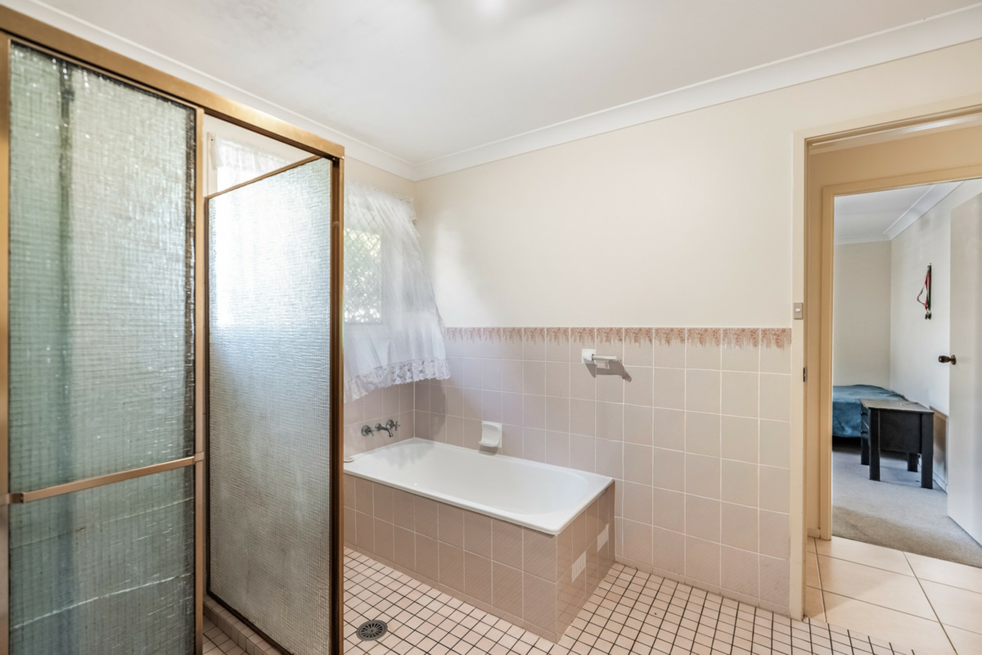 34 Gibbon Street — photo 13 of 18