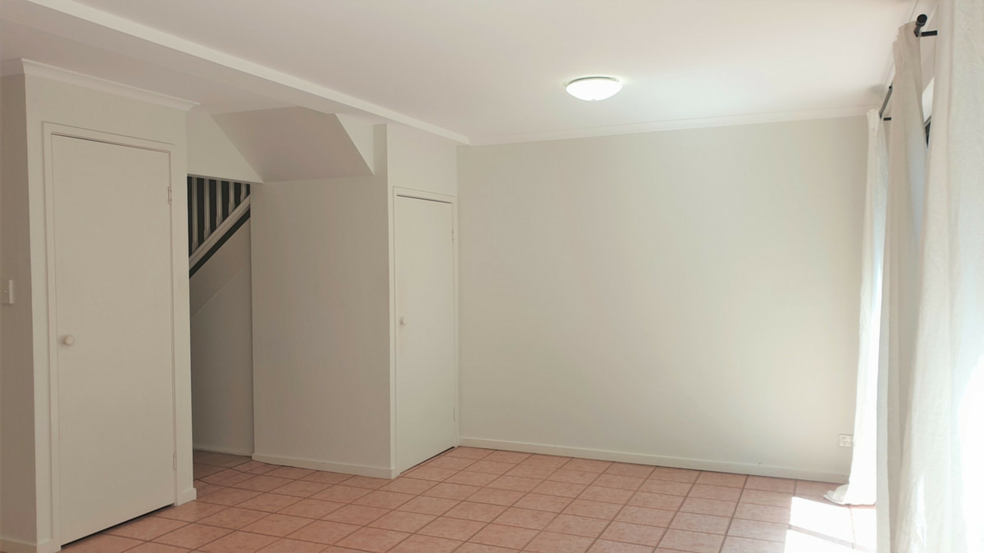 10/5-7 Tresise Place — photo 5 of 14
