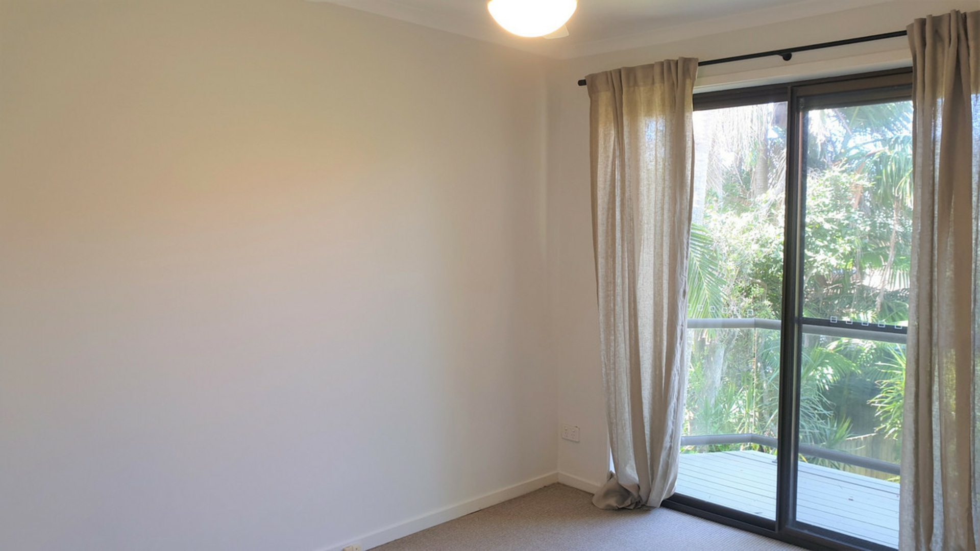10/5-7 Tresise Place — photo 9 of 14
