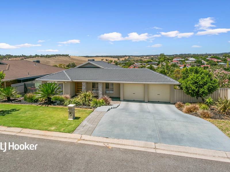 17 Holbrook Crescent, Greenwith