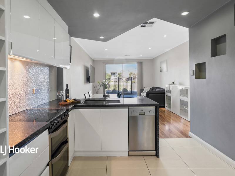 11B Macmillan Avenue, MAWSON LAKES