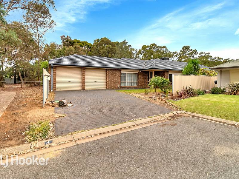 4 McDermott Place, GREEN FIELDS