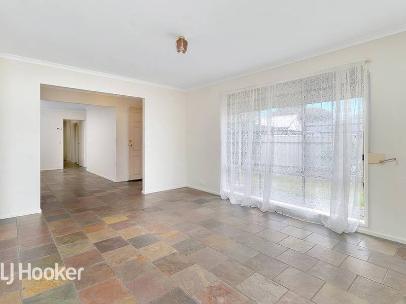 4 McDermott Place, GREEN FIELDS