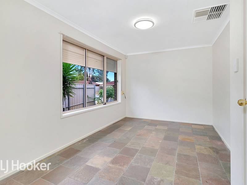 4 McDermott Place, GREEN FIELDS