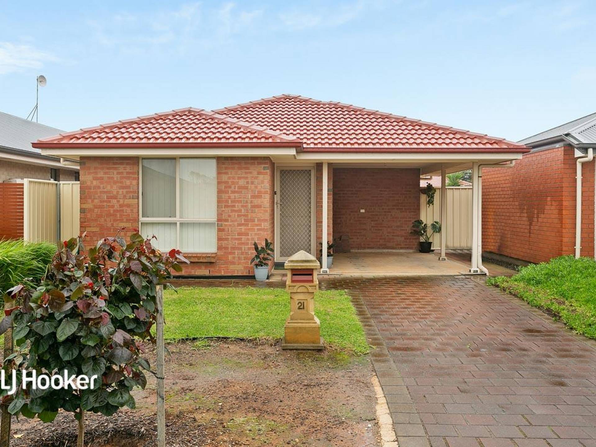 21 Crown Court, Munno Para West