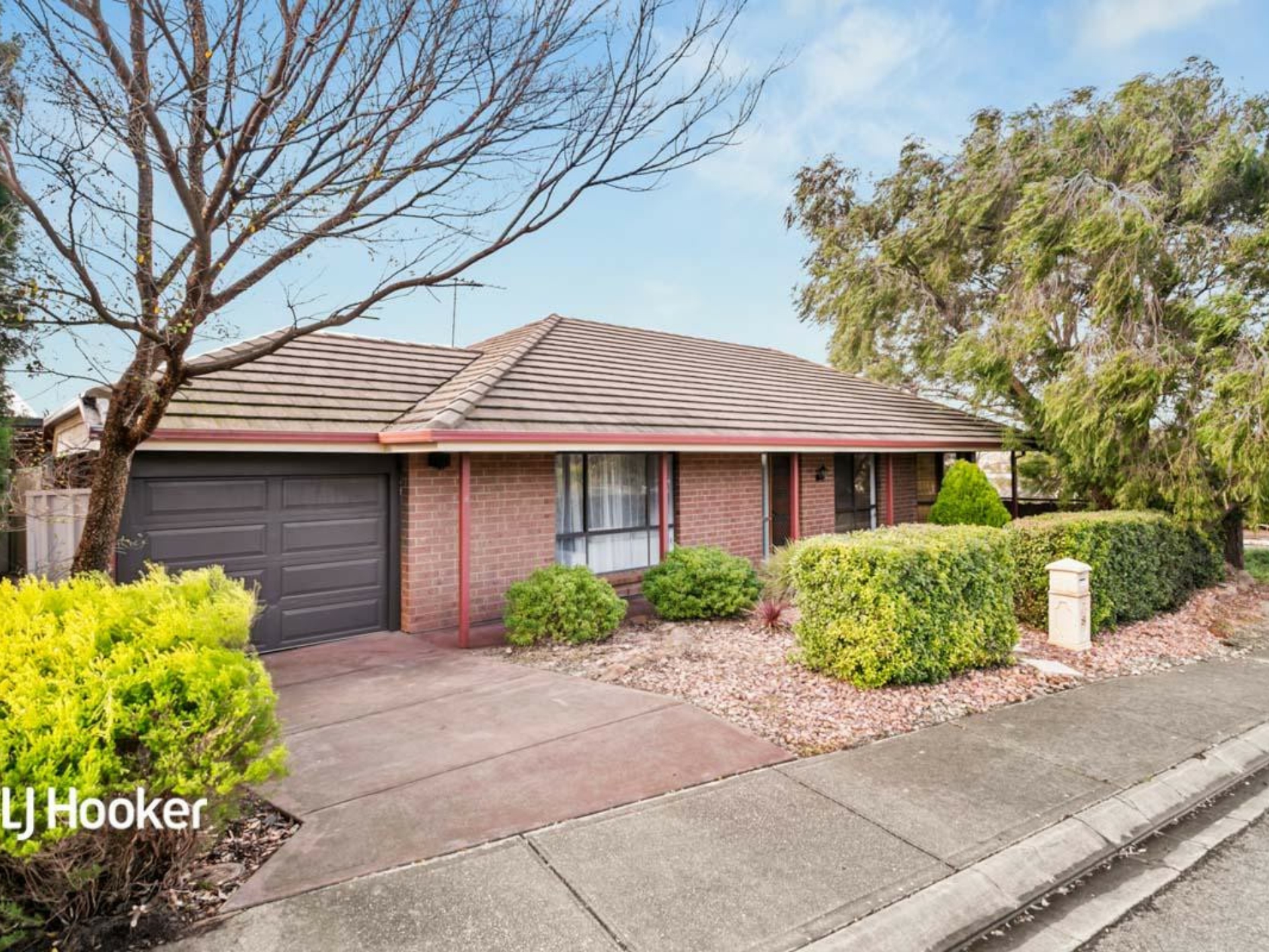 8 Essling Place, GREENWITH