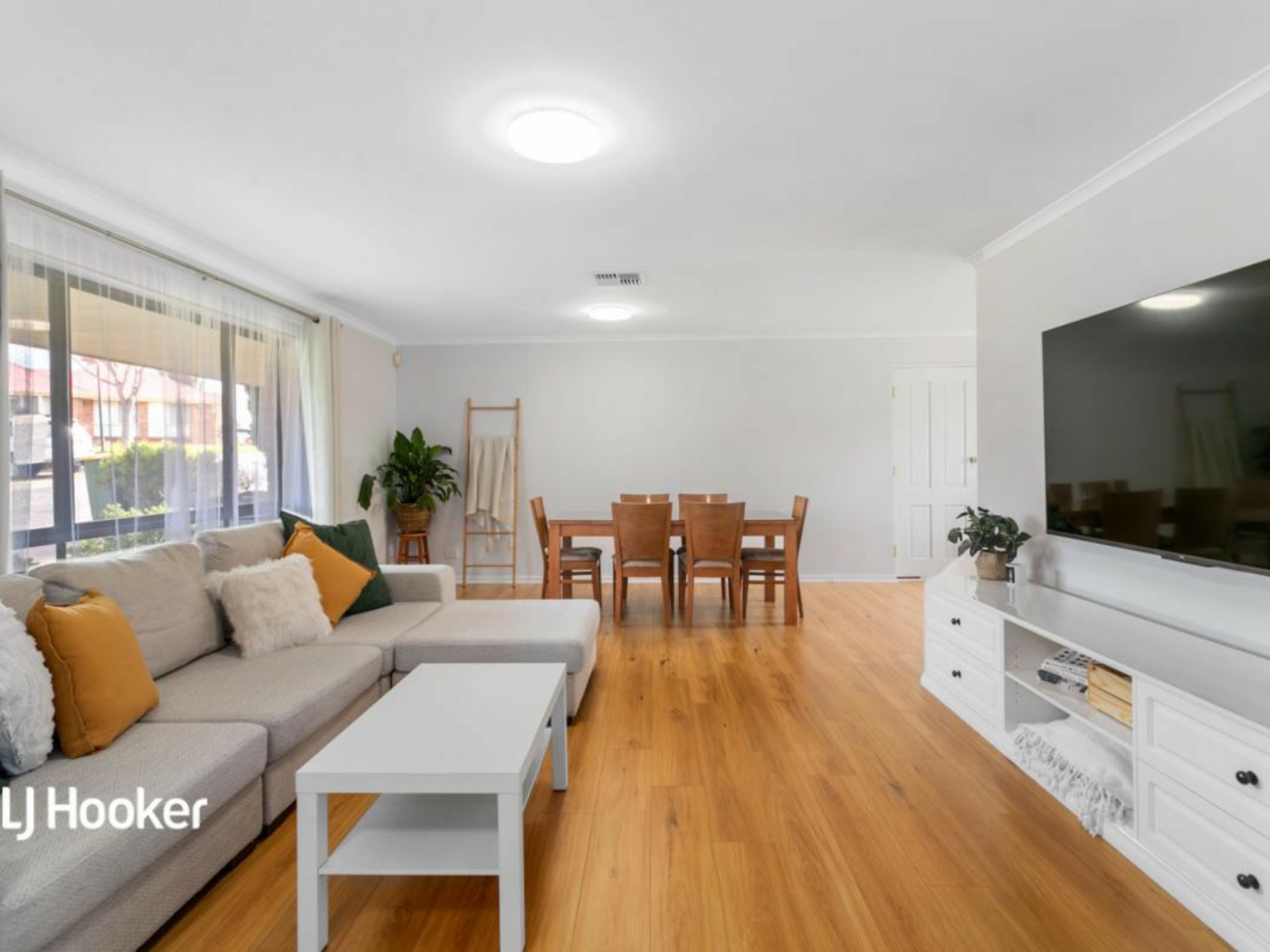 8 Essling Place, GREENWITH