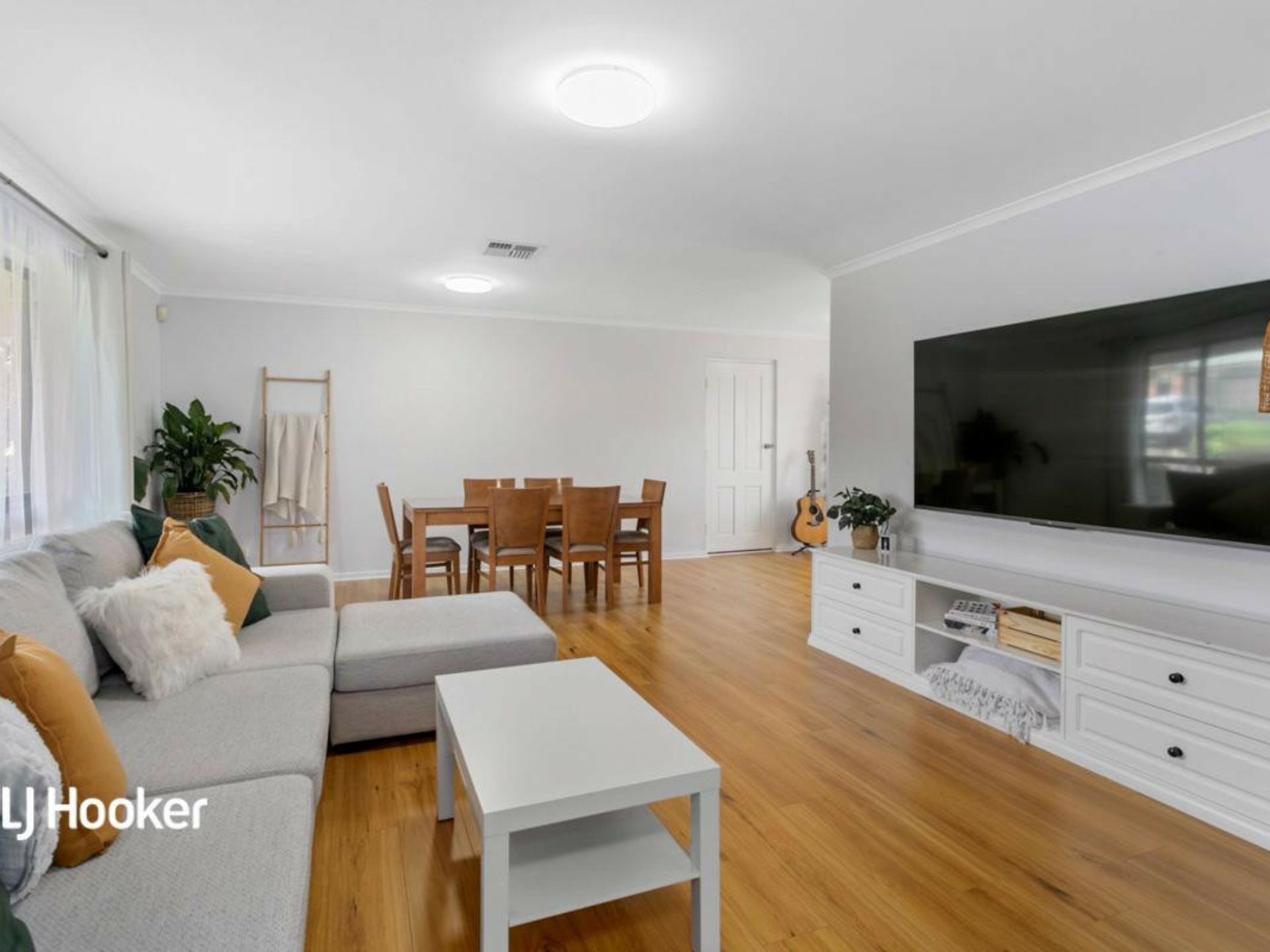 8 Essling Place, GREENWITH