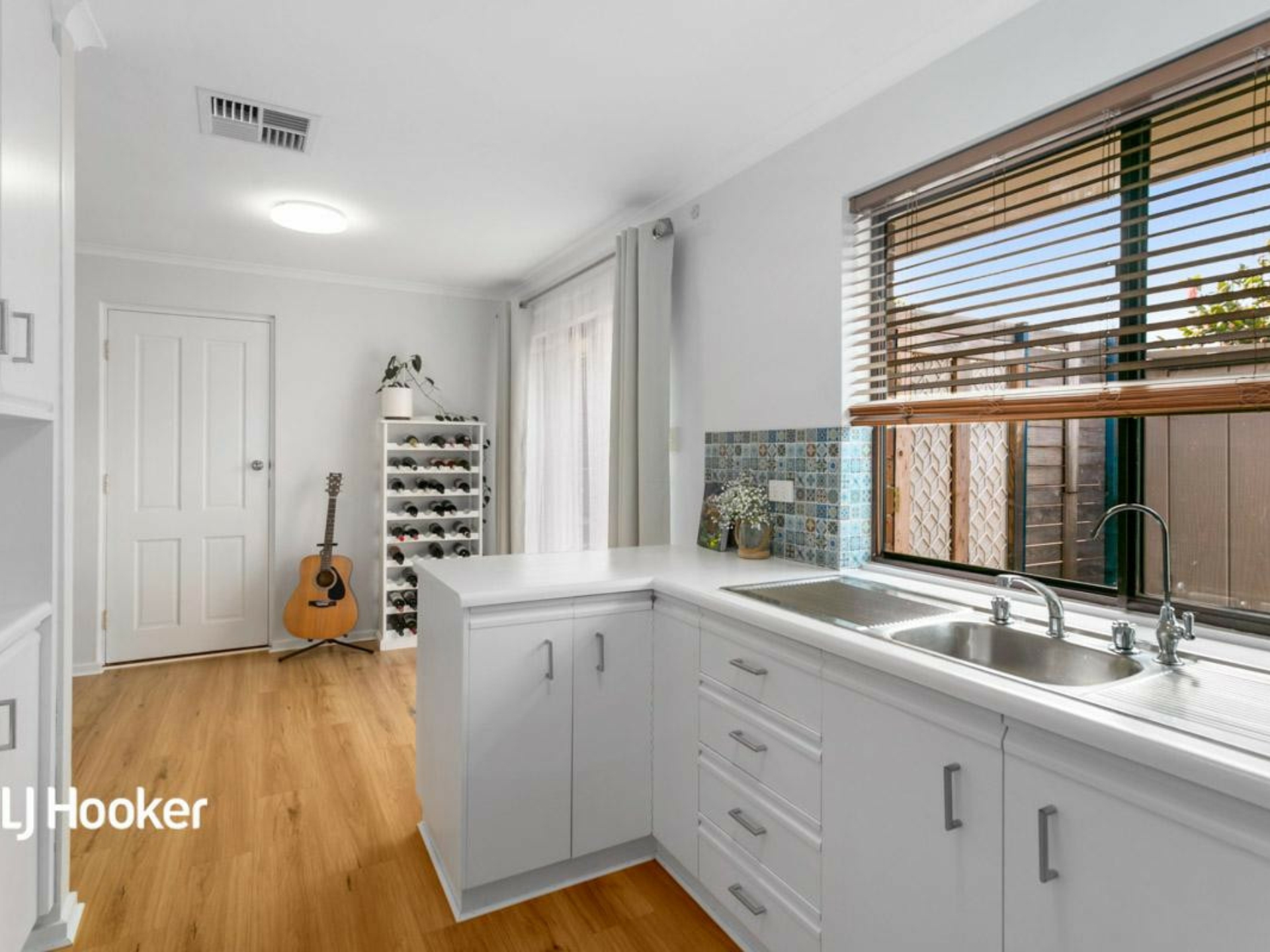 8 Essling Place, GREENWITH