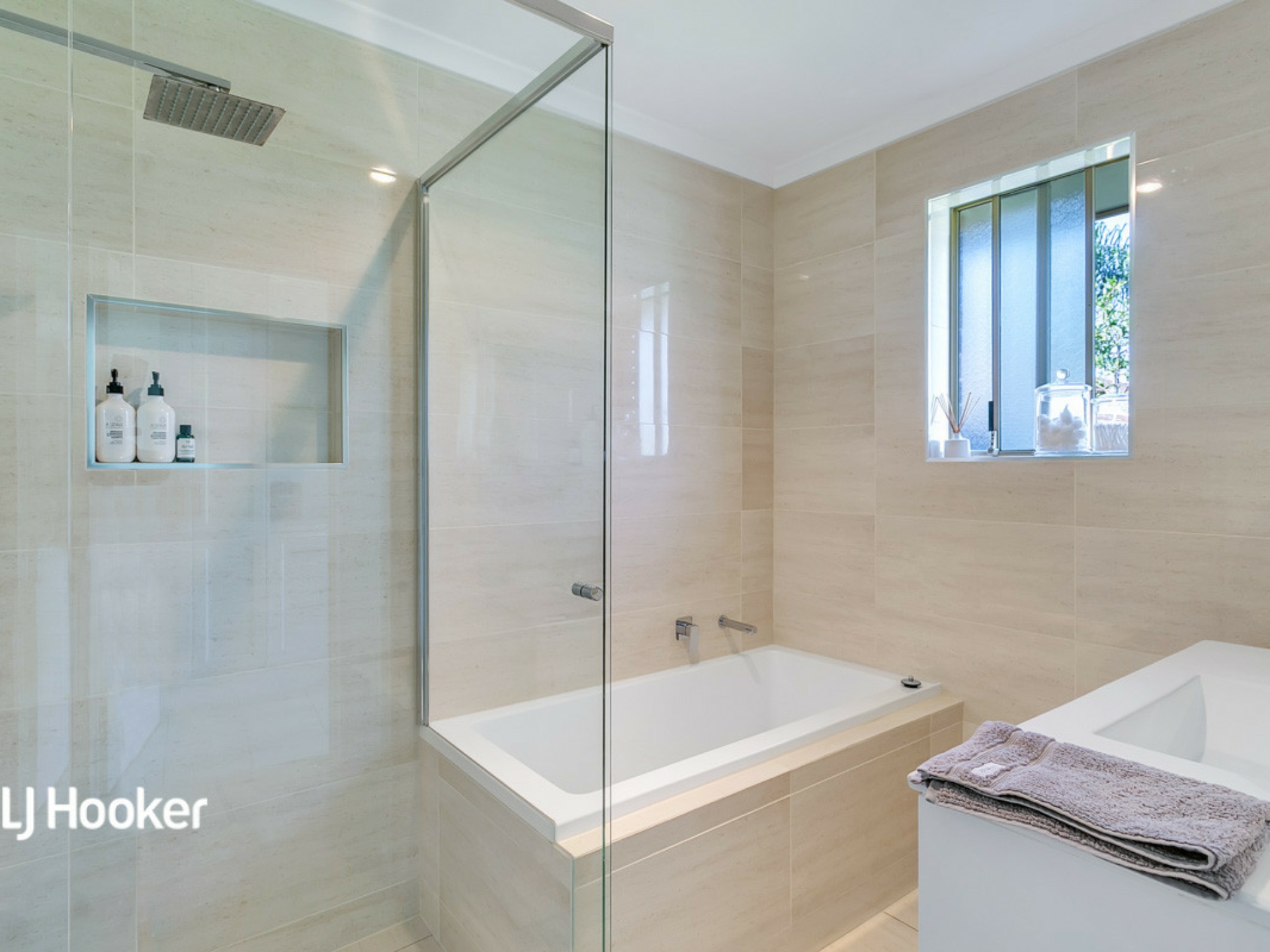 6 Heath Court, GULFVIEW HEIGHTS