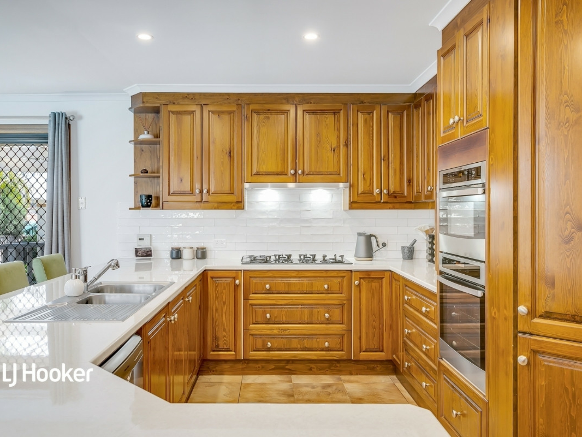 25 Pringle Avenue, SURREY DOWNS