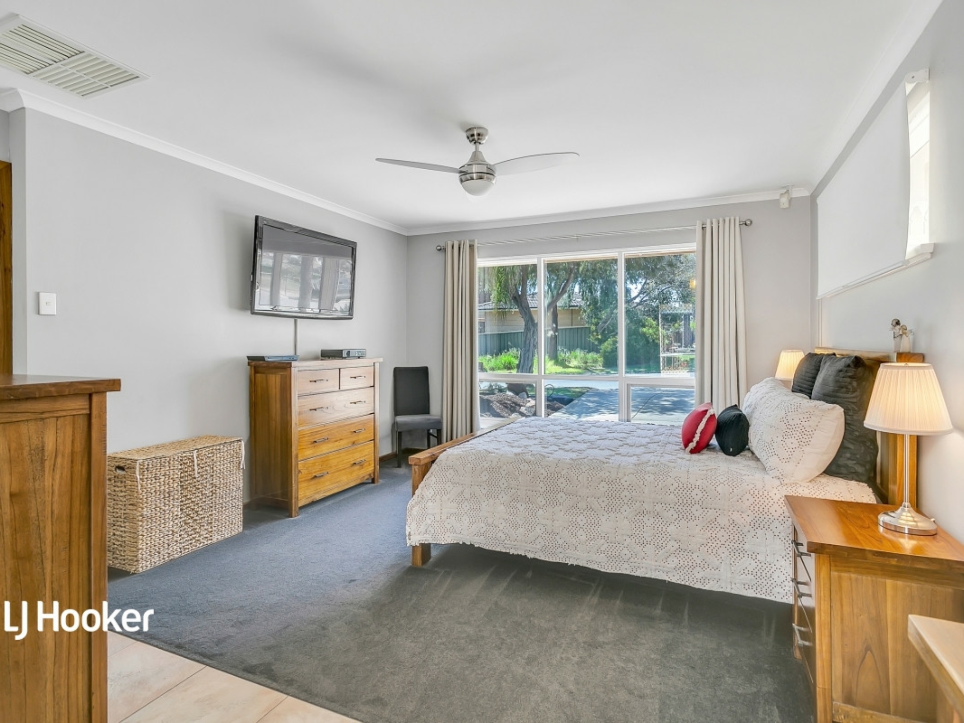 25 Pringle Avenue, SURREY DOWNS