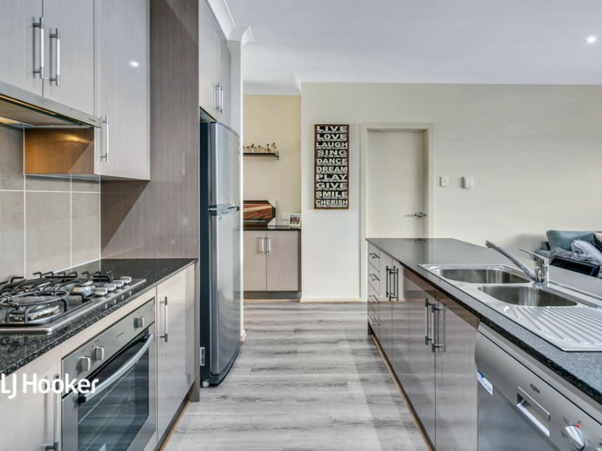 2/10 Settlers Hill Drive, GOLDEN GROVE