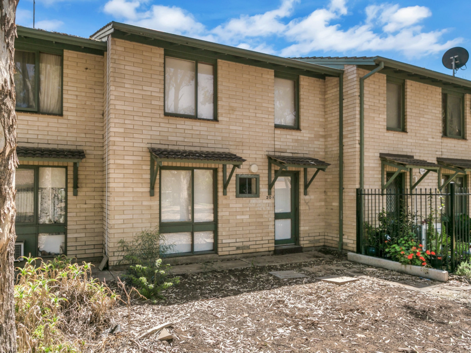 2/20 Kennion Crescent Para Hills West SA