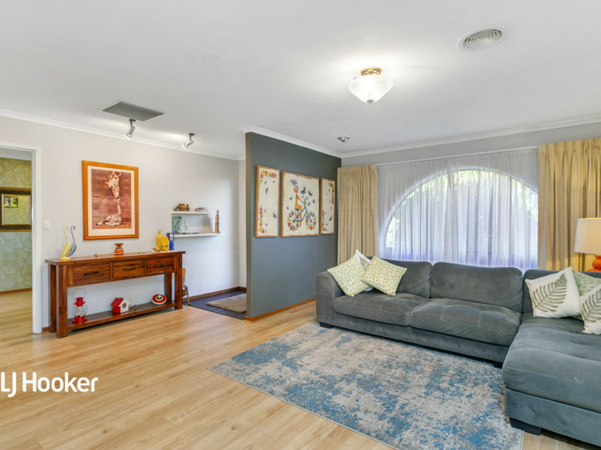 24 Yurlondi Drive, SURREY DOWNS