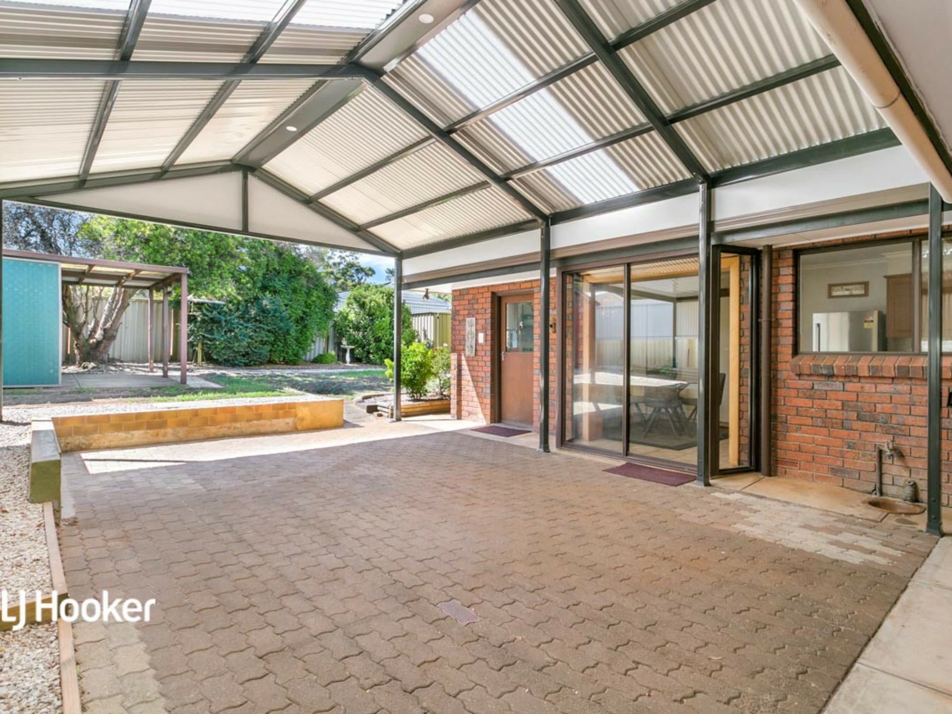24 Yurlondi Drive, SURREY DOWNS