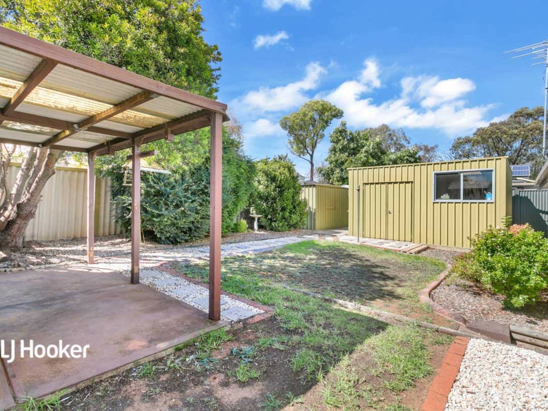 24 Yurlondi Drive, SURREY DOWNS