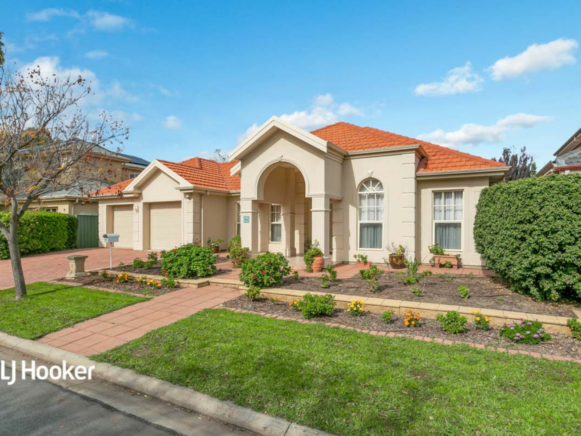 5 Frome Crescent Mawson Lakes SA