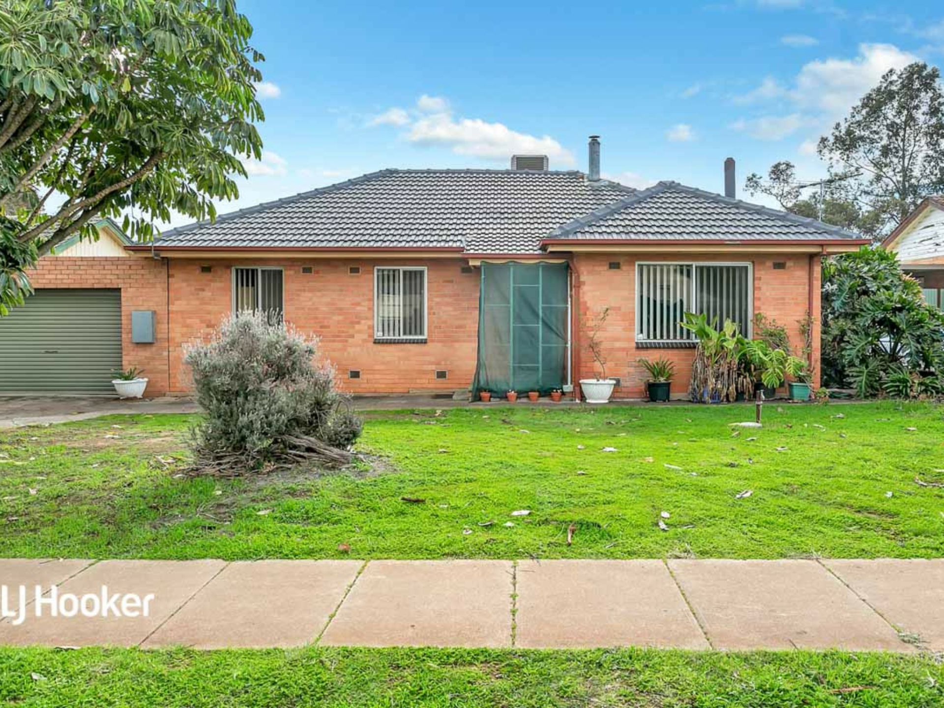 7 Robins Street Elizabeth Downs SA