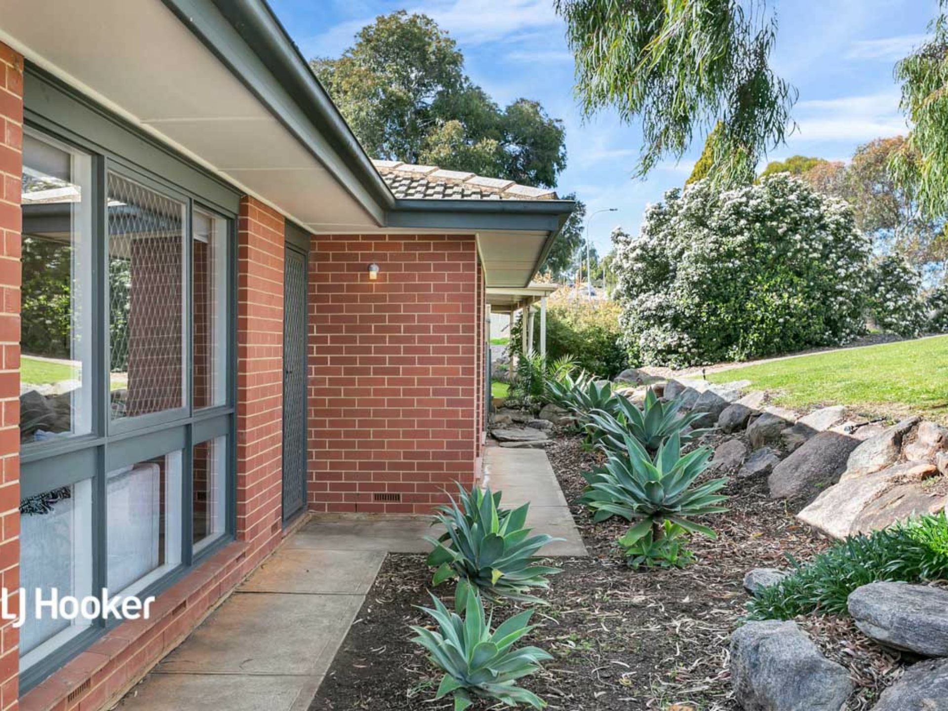 276 Grenfell Road, SURREY DOWNS