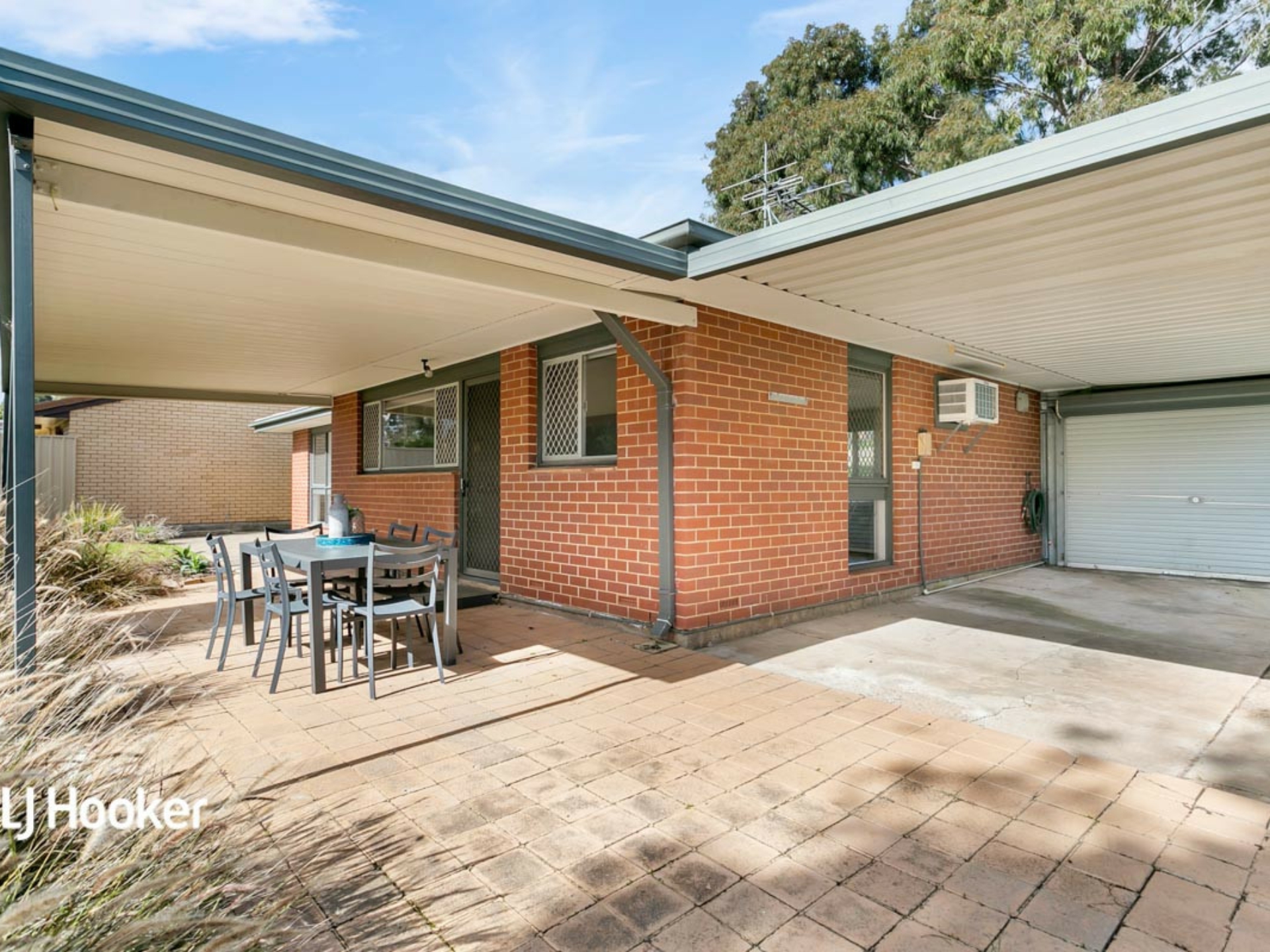276 Grenfell Road, SURREY DOWNS