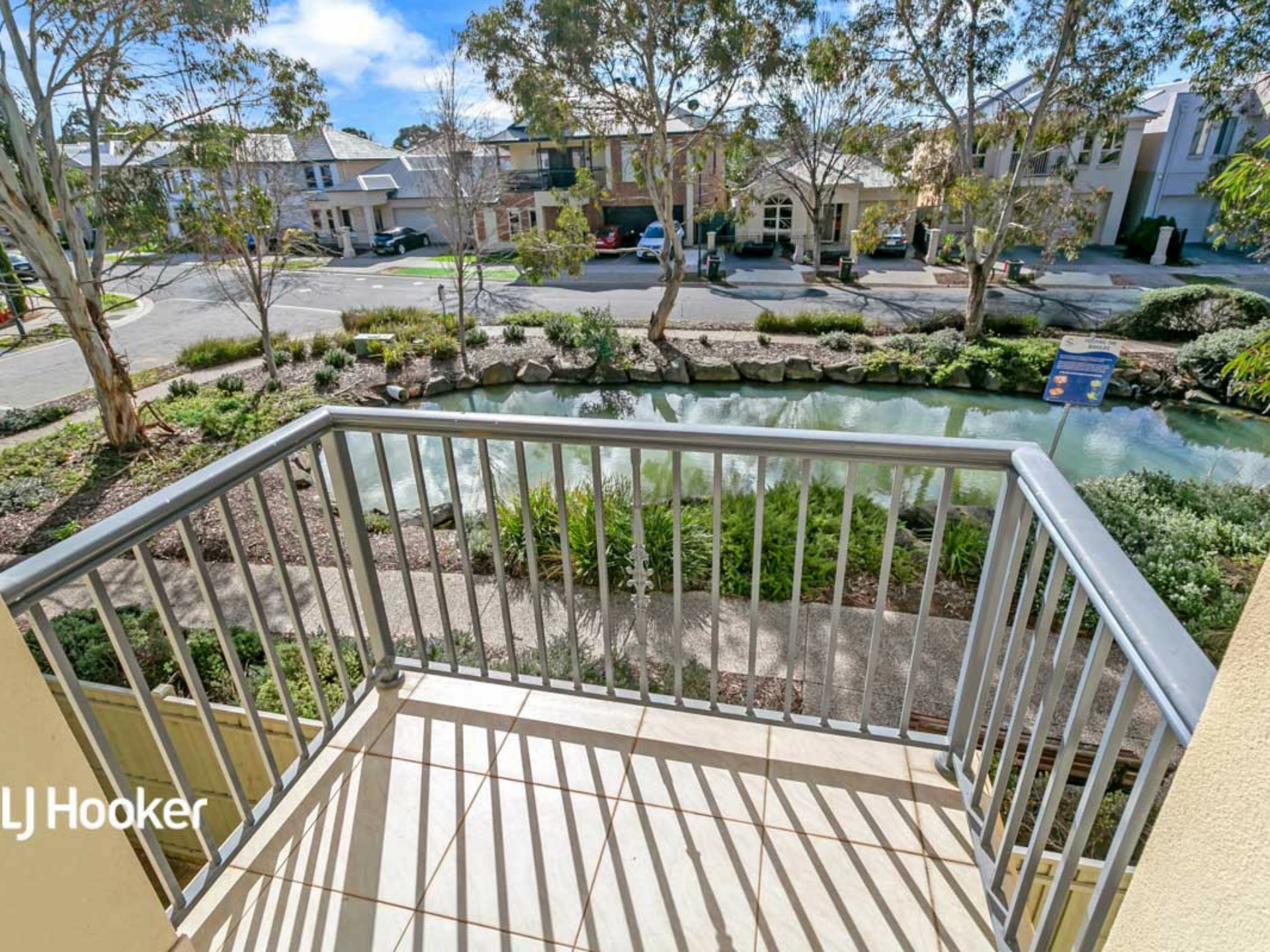 4 Mowbray Street, Mawson Lakes
