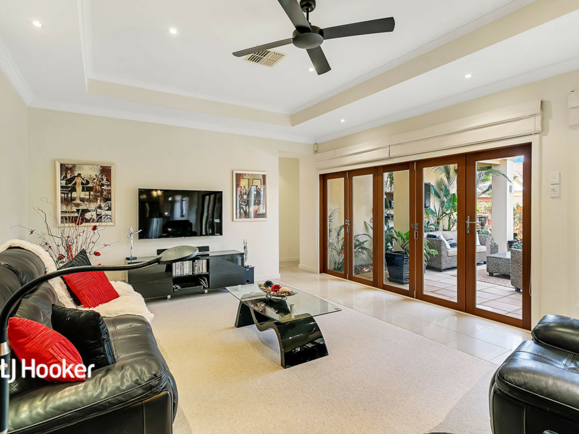 9 Spencer Court, MAWSON LAKES