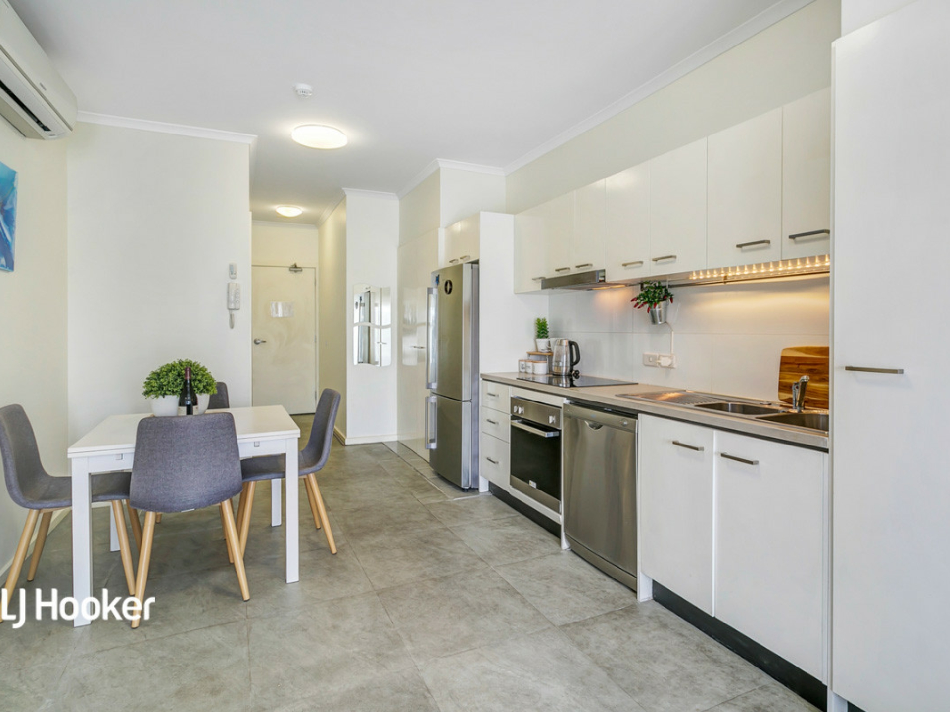 13/10-16 Light Common, MAWSON LAKES