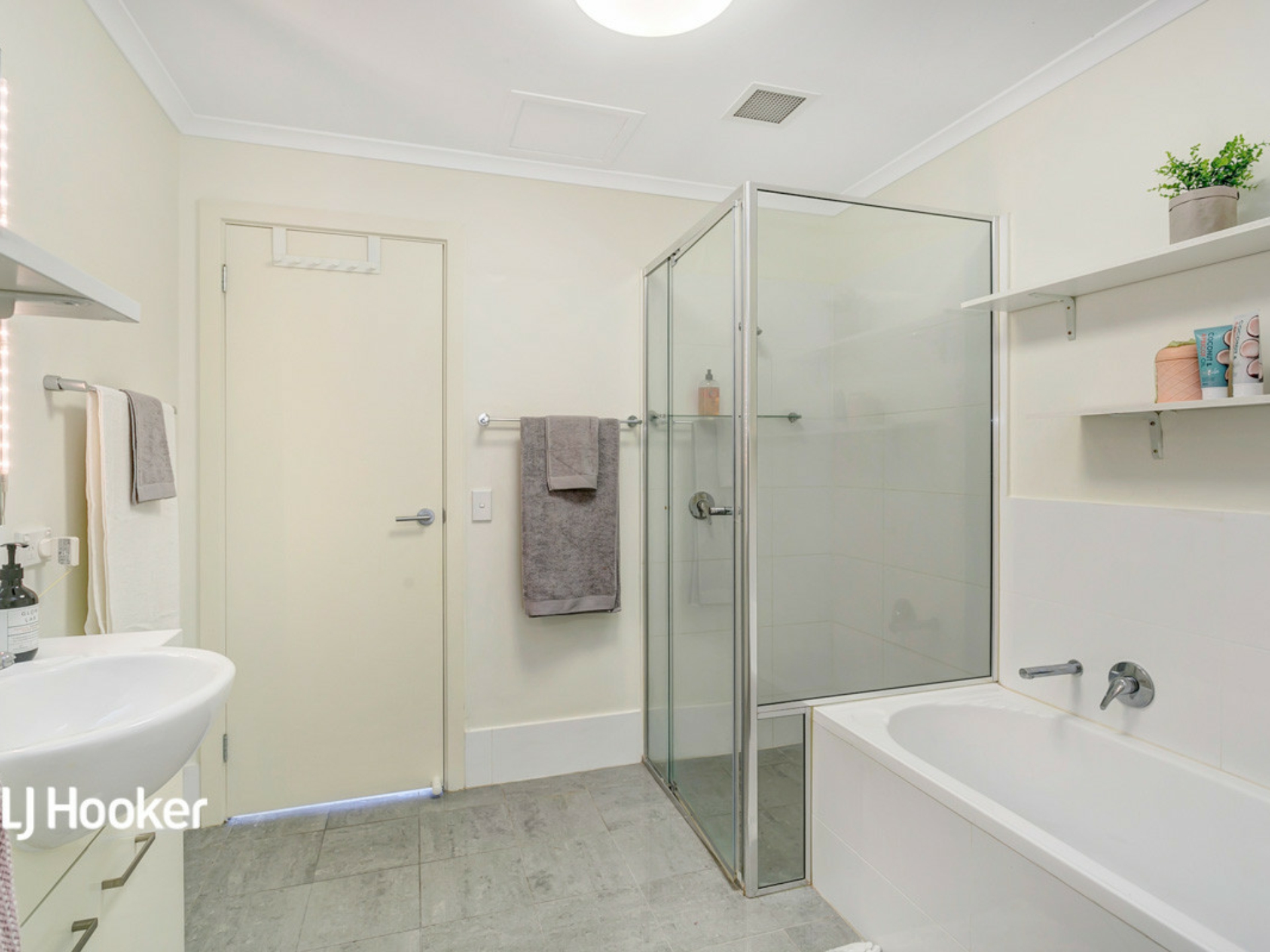 13/10-16 Light Common, MAWSON LAKES
