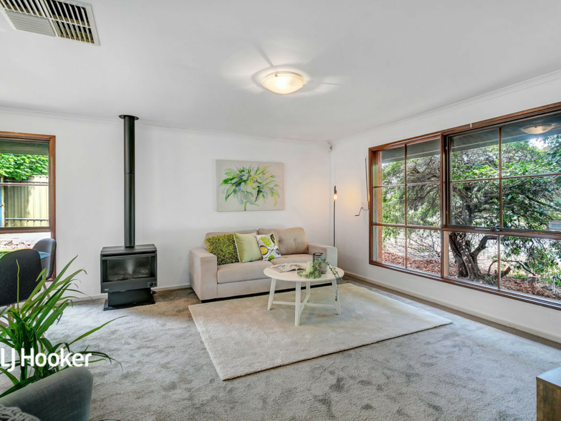 266 Grenfell Road, SURREY DOWNS