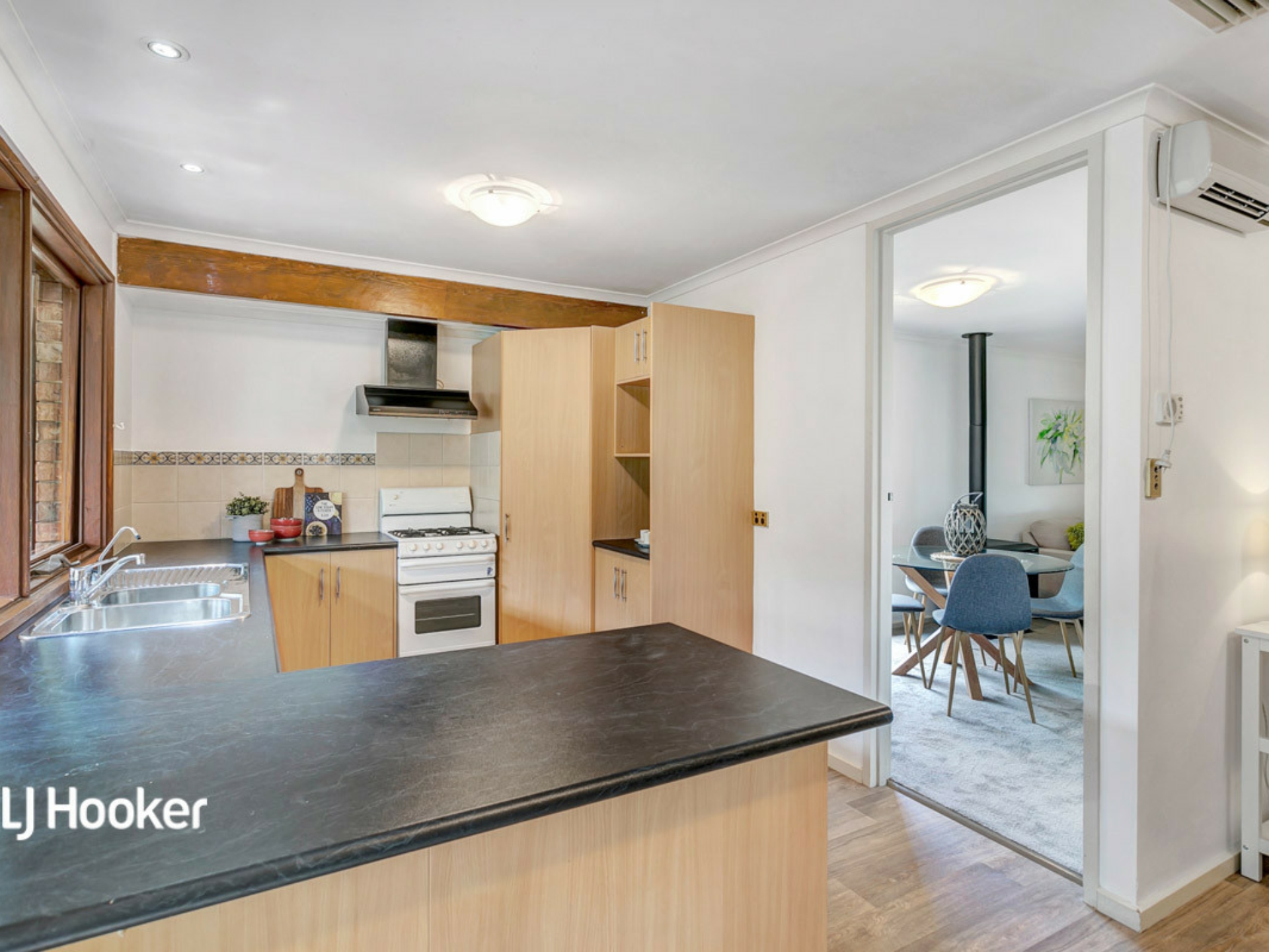 266 Grenfell Road, SURREY DOWNS