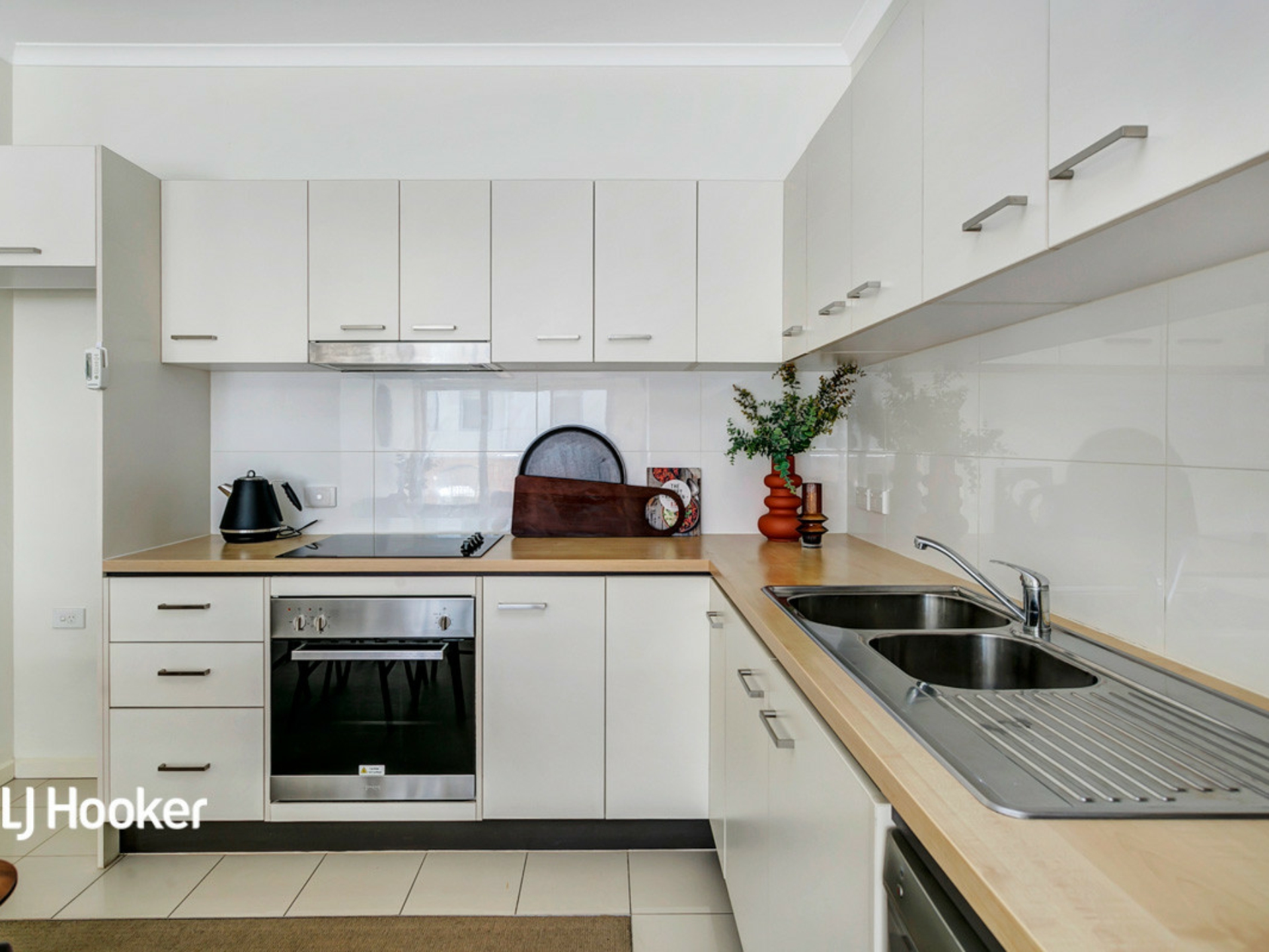 19/10-16 Light Common, MAWSON LAKES