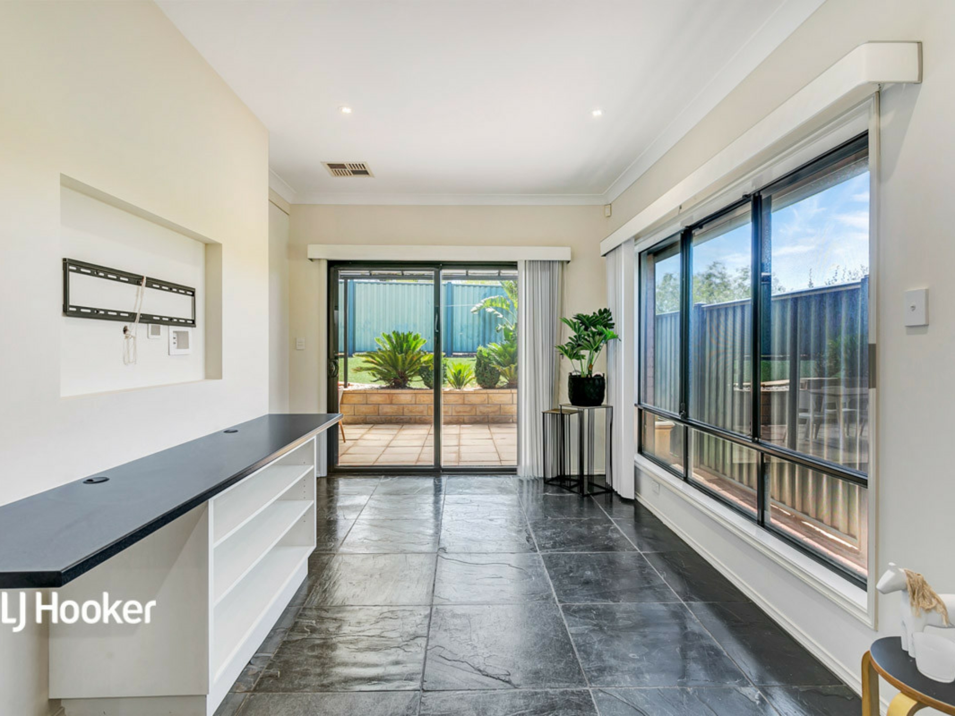 10 Hinchinbrook Avenue, MAWSON LAKES