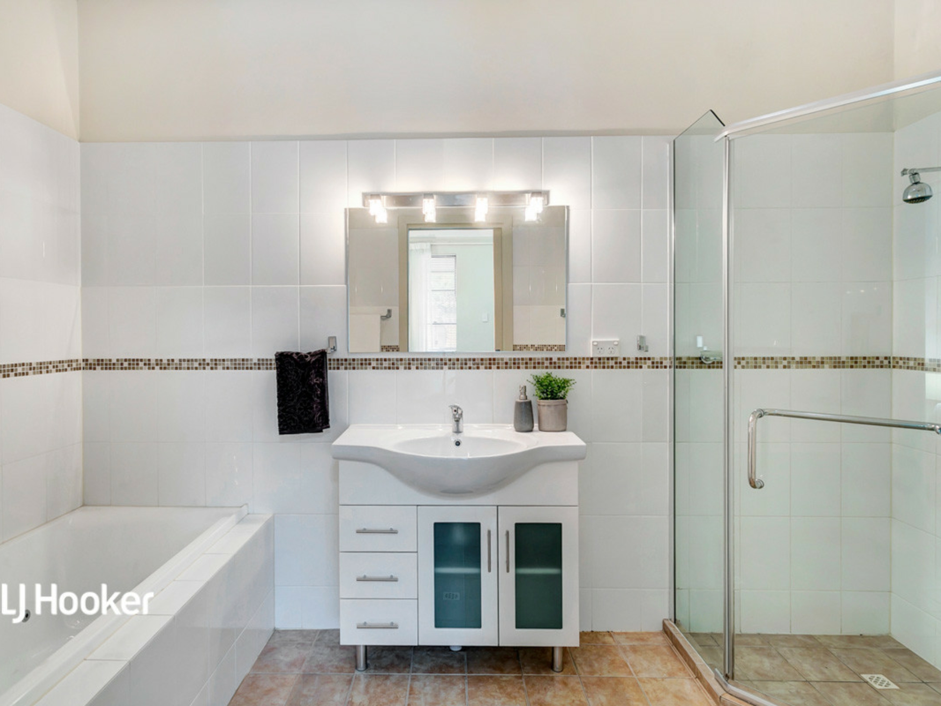 11 Bartlett Court, GOLDEN GROVE