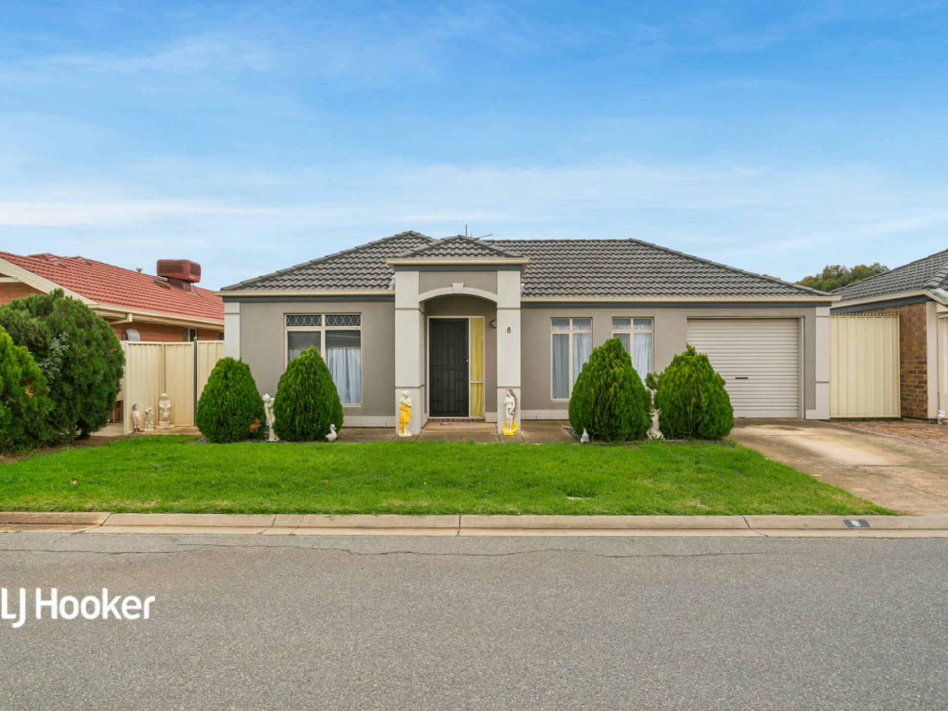 8 Meadow Lane, Para Hills West