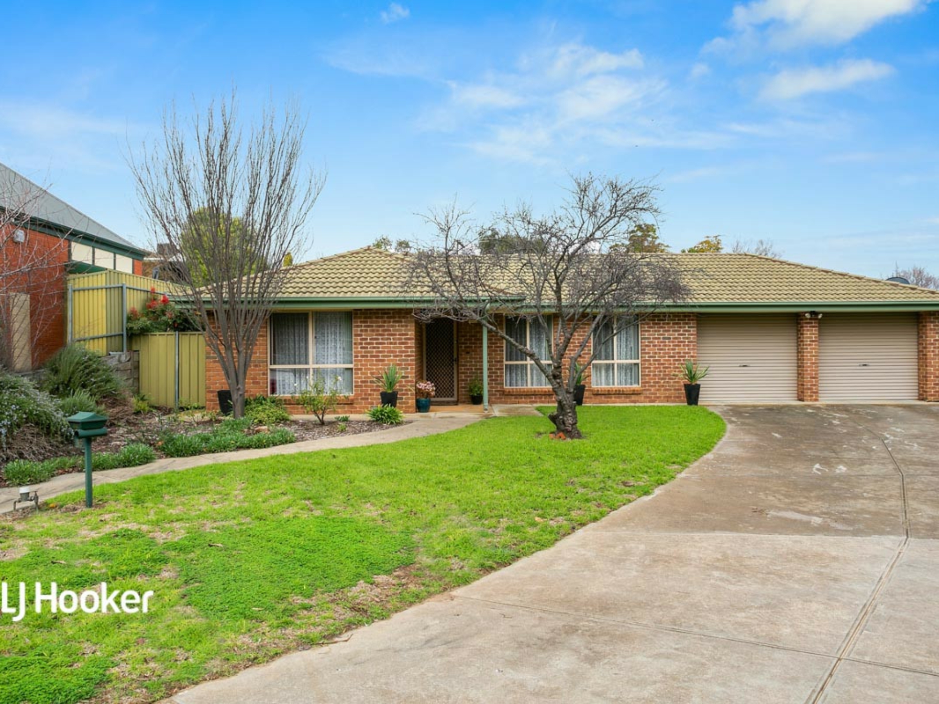 15 Samuel Court, Greenwith