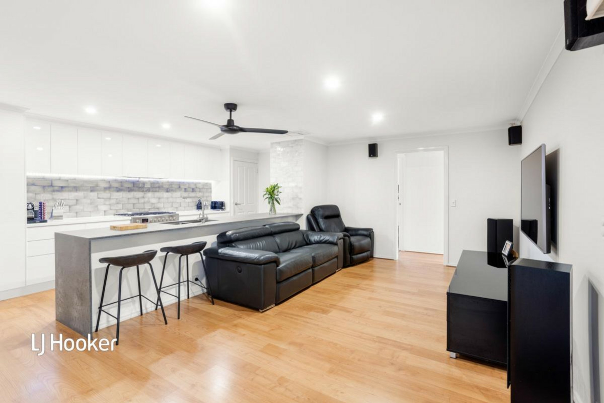 15 Pinewood Court, GOLDEN GROVE