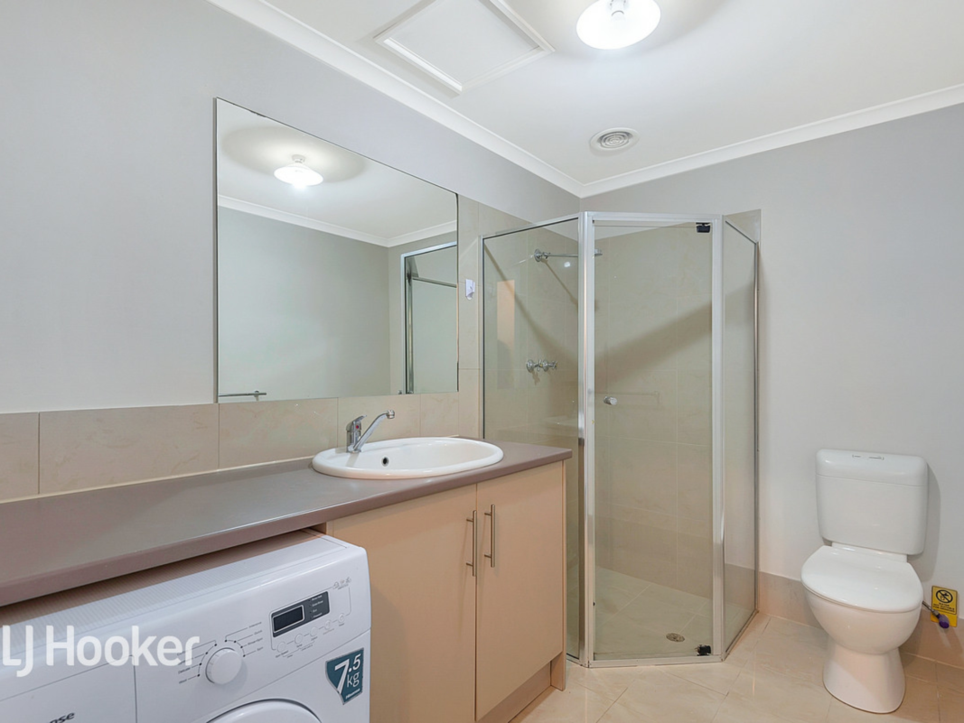 11/13 - 19 Hurtle Parade, MAWSON LAKES
