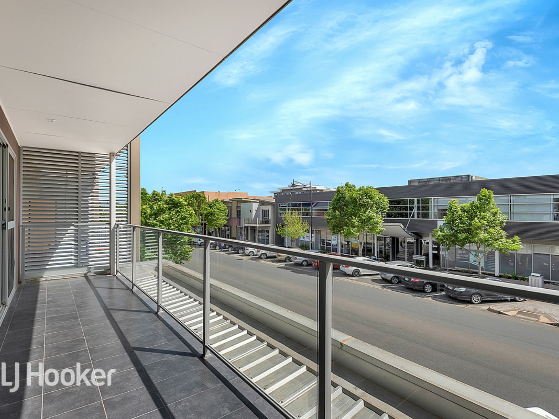 11/13 - 19 Hurtle Parade, MAWSON LAKES