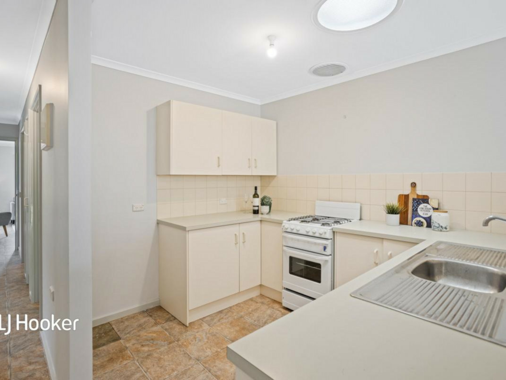 14 Nella Dan Court, GREENWITH