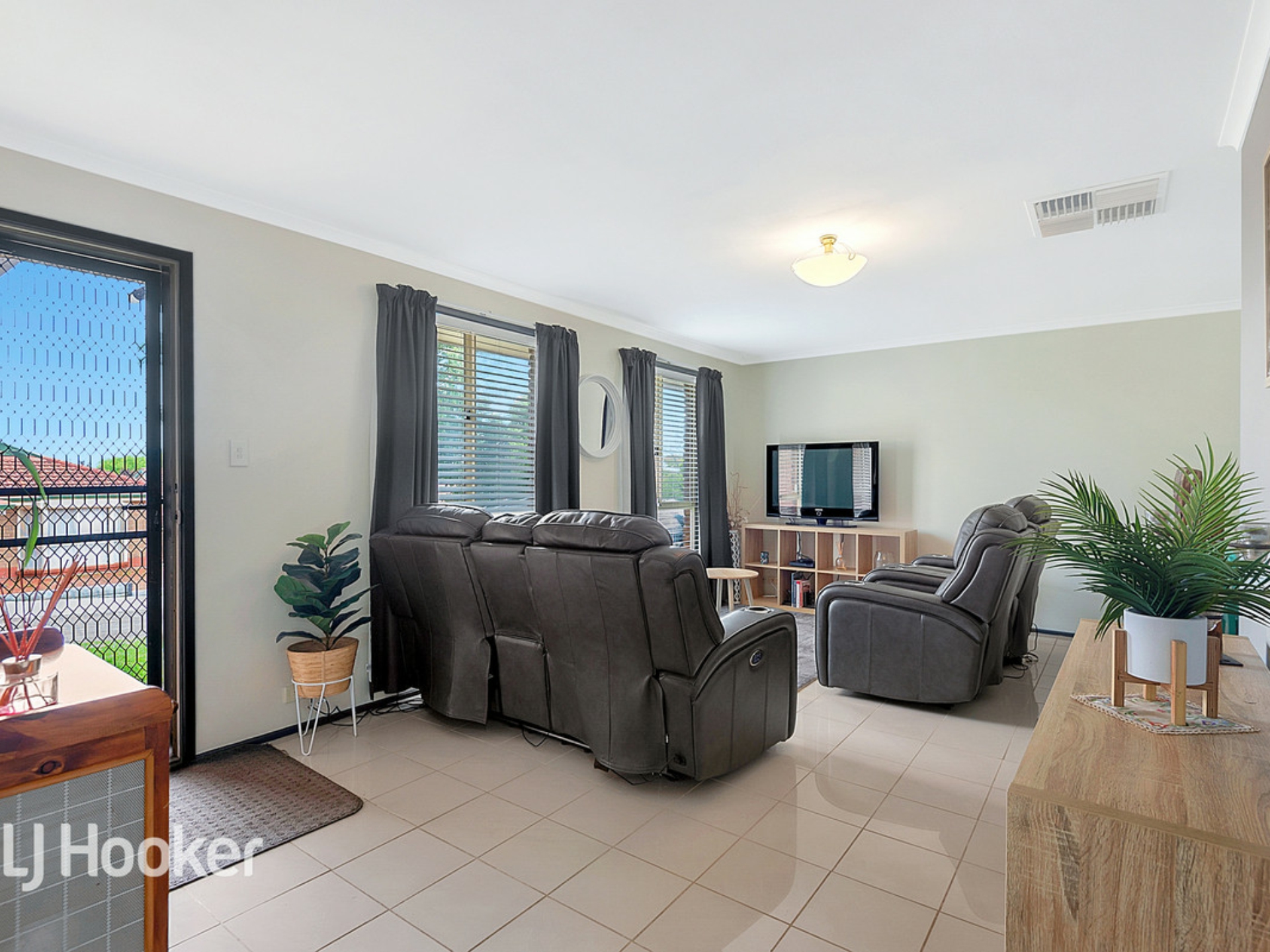 4 Toulon Place, GREENWITH